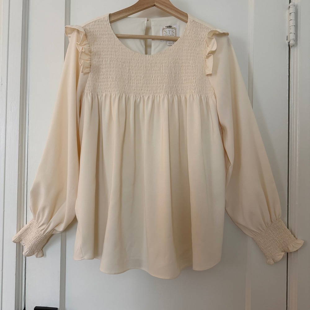 Sail‎ to Sable STS Cream Smocked Ruffle Blouse Long Sleeve Top Sz Large: peasant